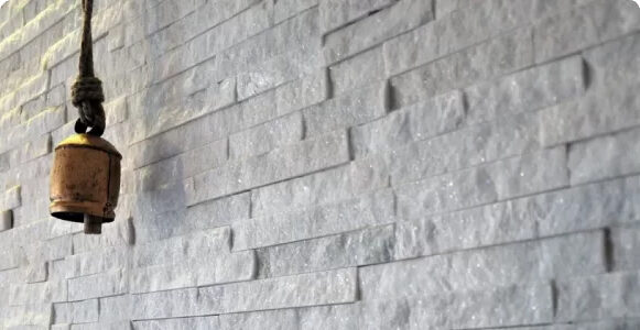 Why Brisbane Designers Are Obsessed With Stacked Stone Walls