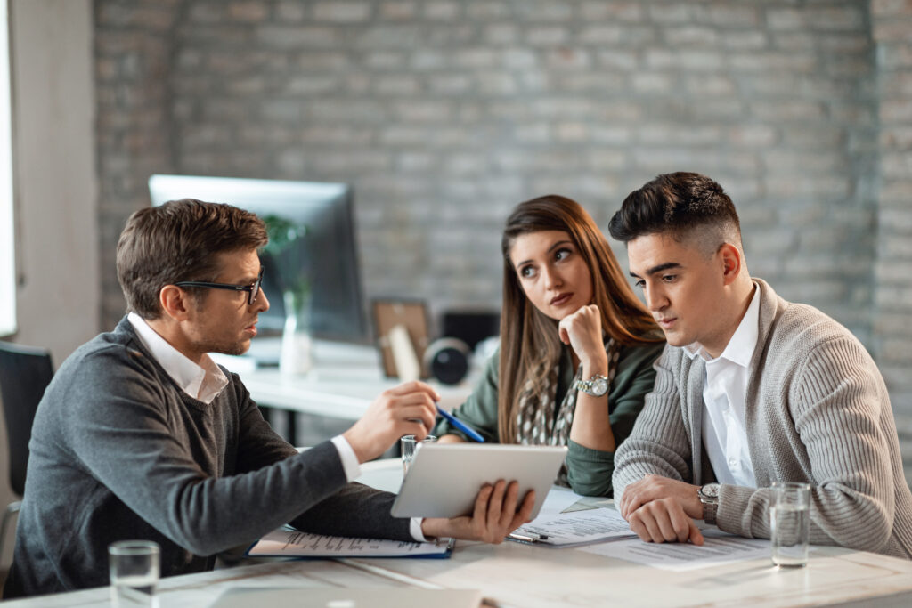 study abroad consultants Canada - University HUB