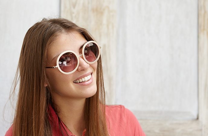 Transform Your Smile with Porcelain Veneers in Melbourne at Holistic Dental Melbourne CBD
