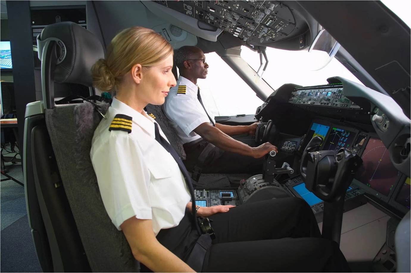 Complete Guide to Pilot Internship Programs in the USA