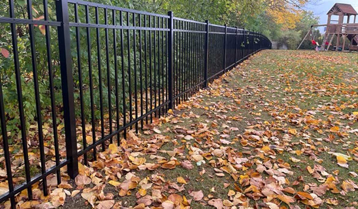 Securing and Styling Up Your Property with Aluminum Fences: A Wise Decision for Every Estate