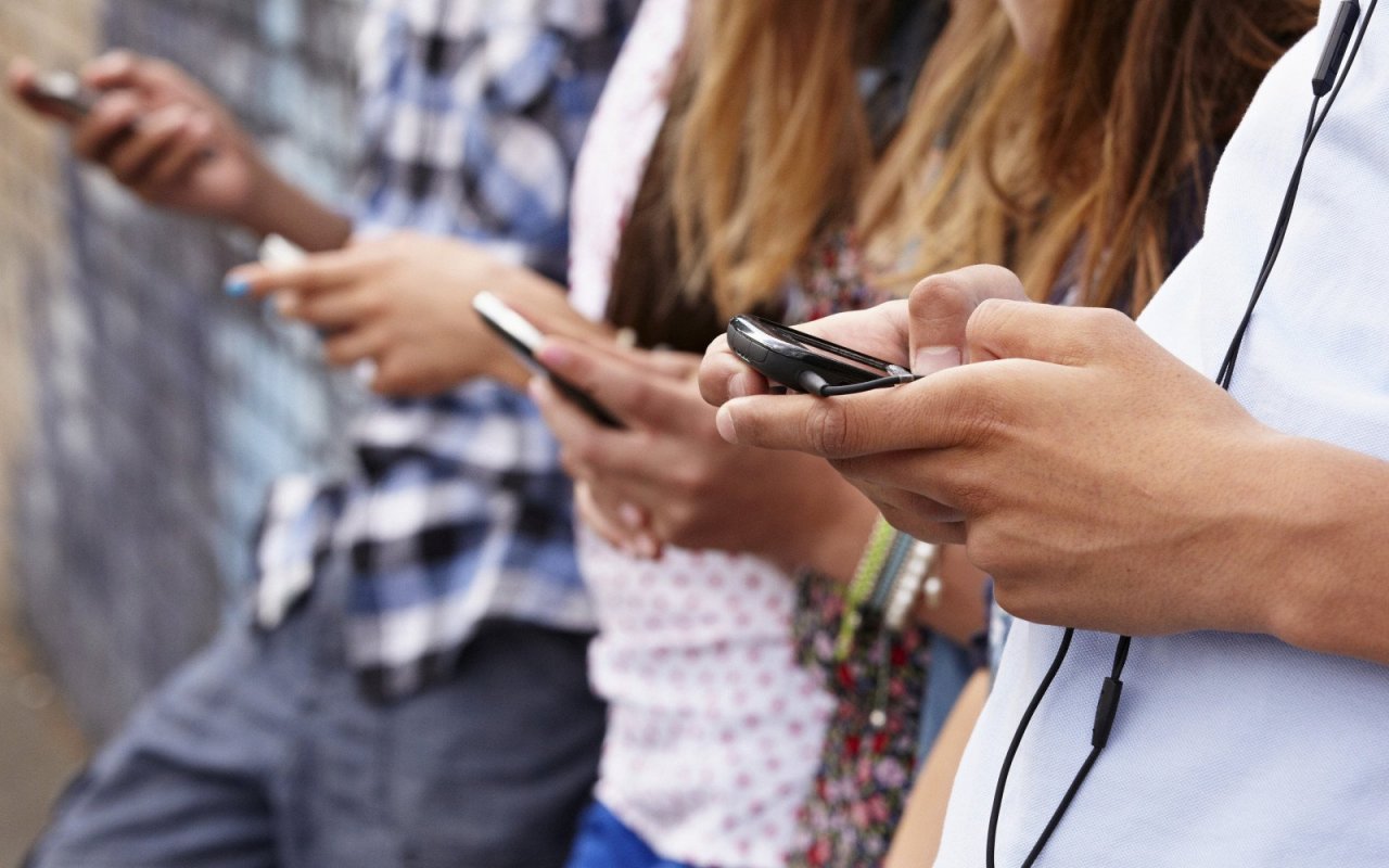 Connect with your friends and family online and share your thoughts through our platform.
