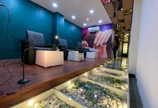 Your Ultimate Beauty Destination on Bannerghatta Road | by Thelondonsalon | Jul, 2025 | Medium