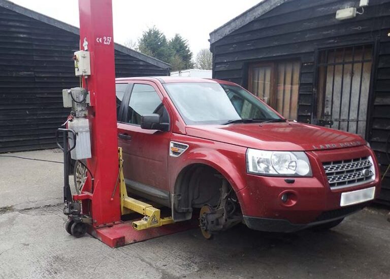 Car Service Woodford – Top-Notch Car Servicing in Chigwell | Chigwell Cars Experts