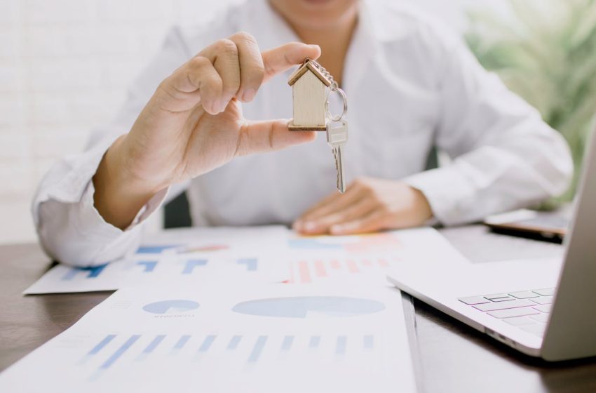 Real Estate Transactions: Legal Tips from Experienced Lawyers – Webs Article