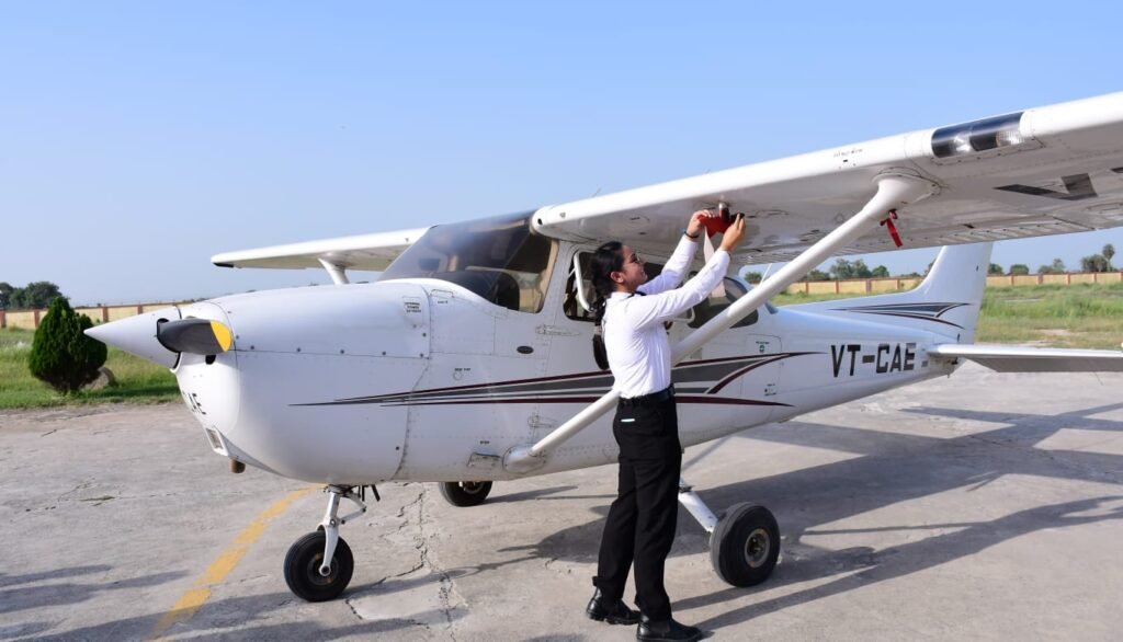 Commercial Pilot License Training in India | Topflyer Pilot Academy