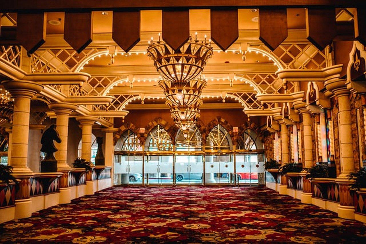 Seasonal Décor Inspirations: Themes for Best Wedding Venues in NJ | Articles | The Sapphire Grand | Gan Jing World - Technology for Humanity | Video & Movie Streaming