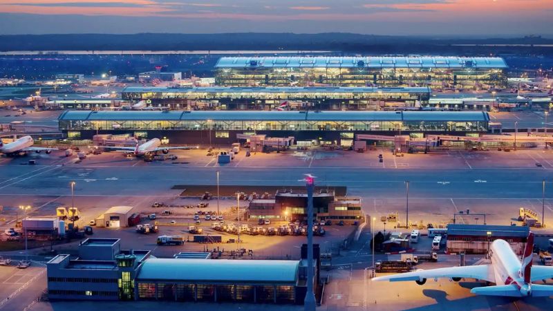 United Airlines LHR Terminal - London Heathrow Airport