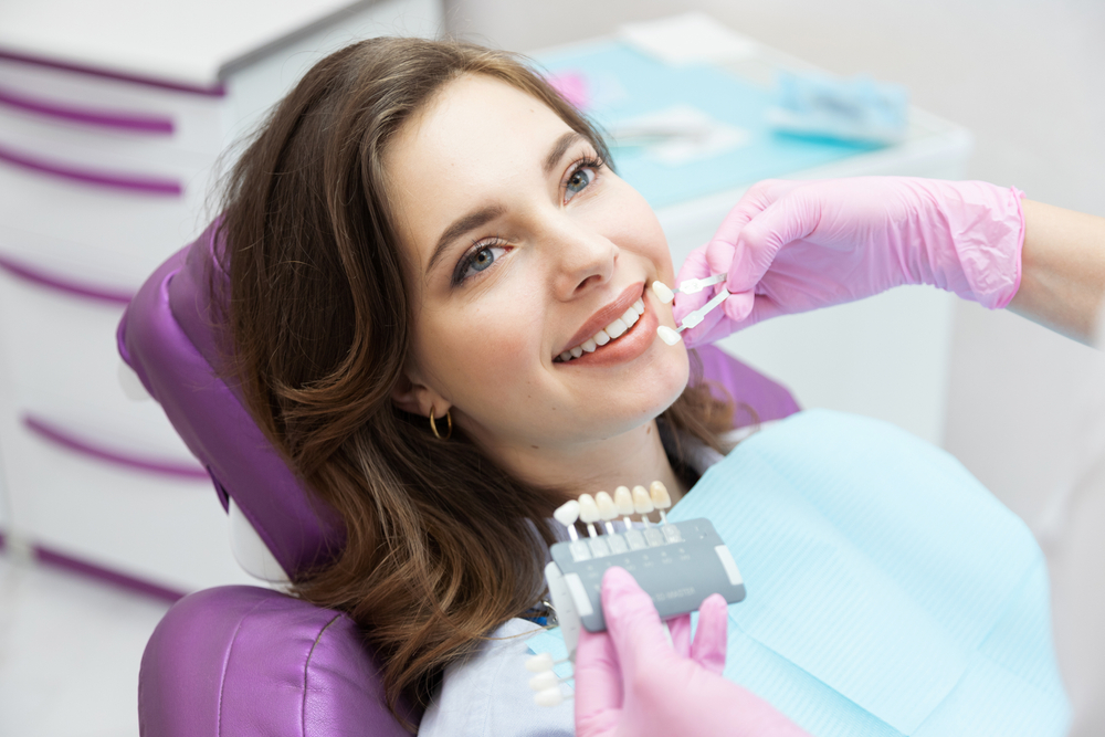 Professional Teeth Whitening Services in Oakville, ON