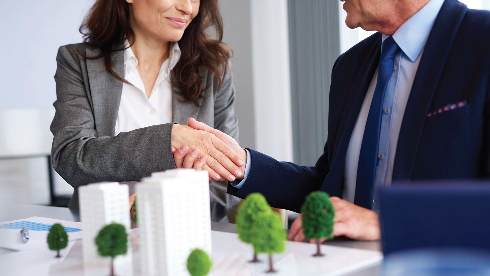 Top Features Of High-End Off-Grid Luxury Real Estate