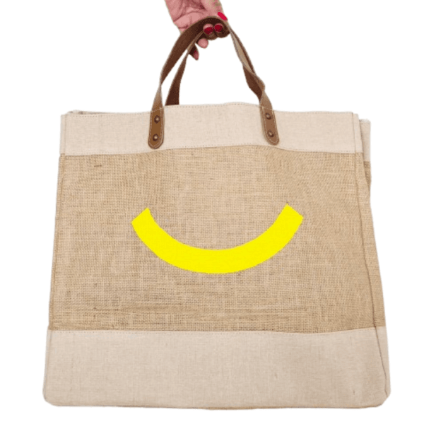 Canvas Bags UAE: Stylish, Durable, and Eco-Friendly Alternatives  | Feeding Trends