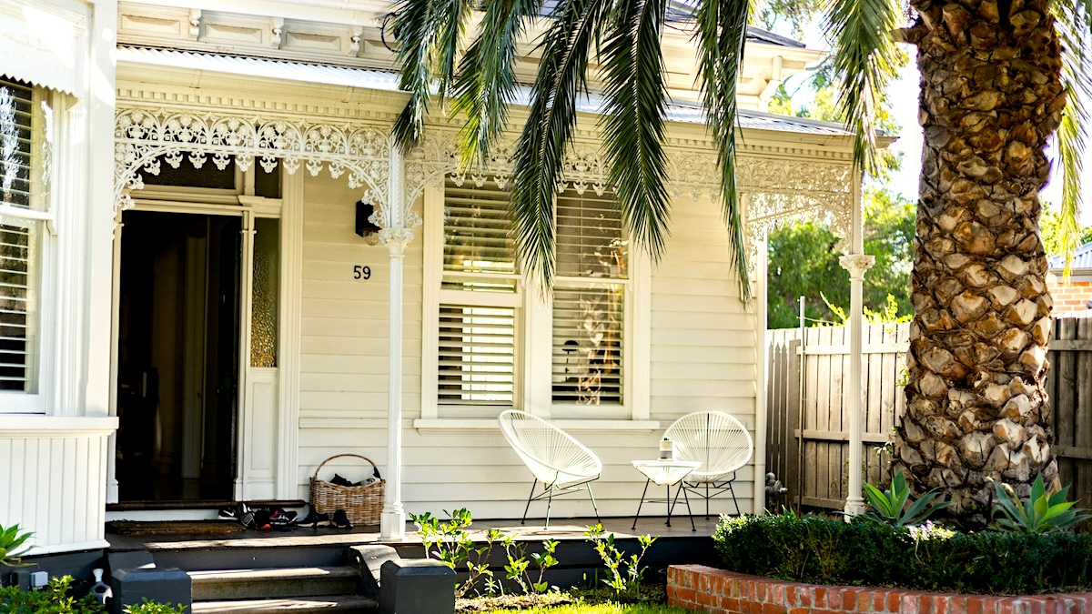 Mold’s Hidden Impact on Home Resale Values & Transactions