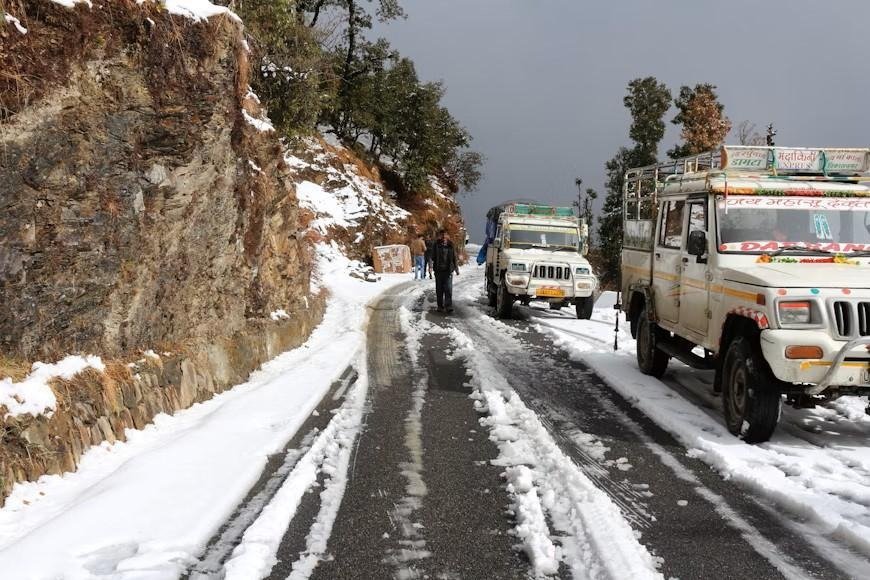 Top 10 Scenic Road Trip Routes to Explore Across India