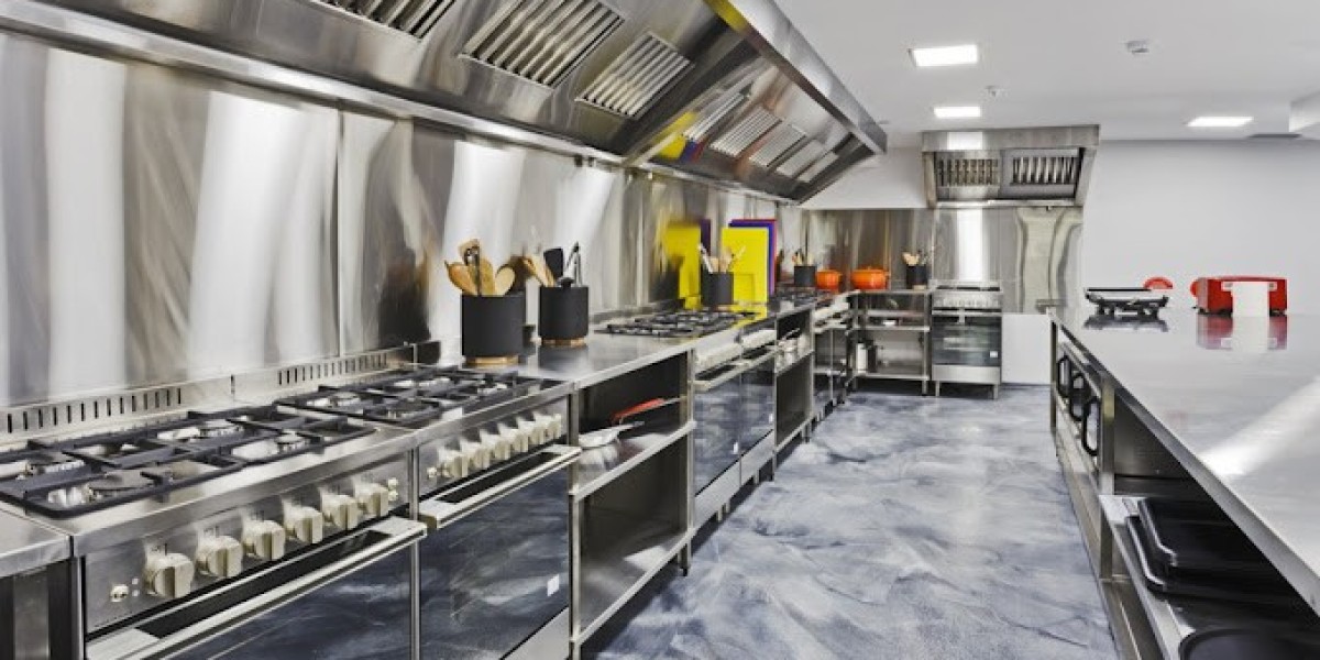 Hotel Kitchen Equipment in Ghaziabad: Complete Solutions for Modern Hospitality Kitchens