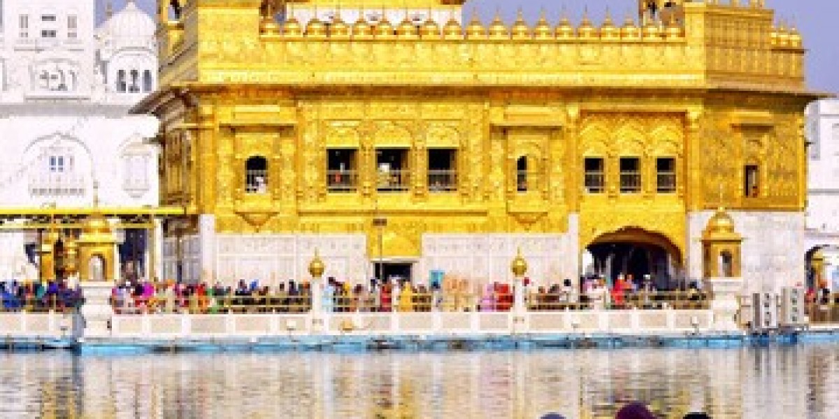 Amritsar to Delhi Taxi