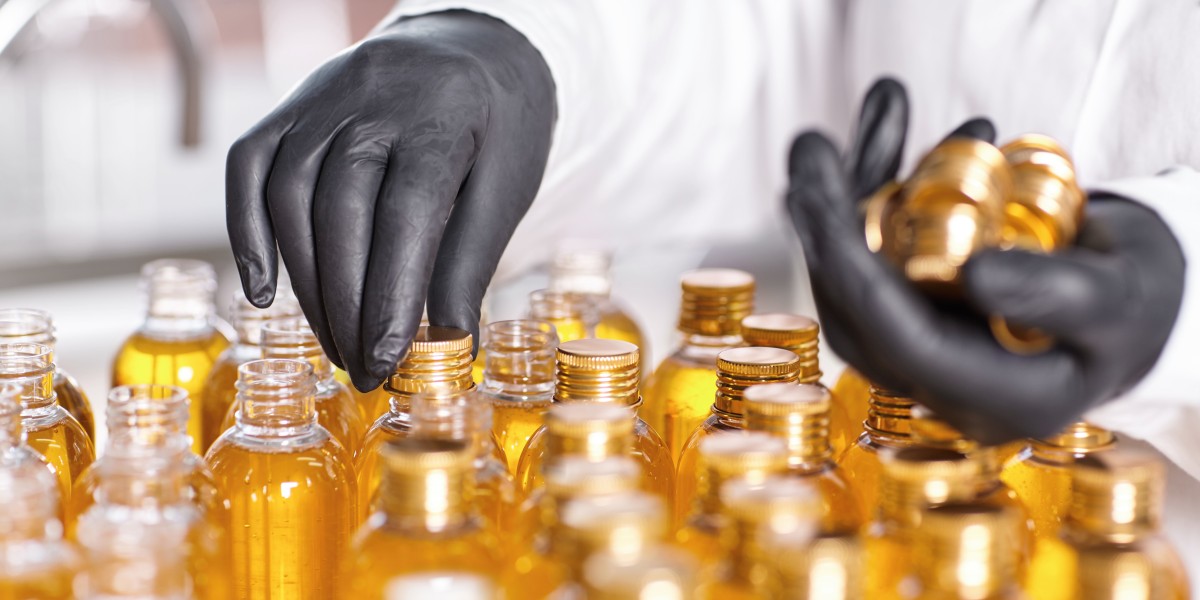 Skin Care Products Manufacturers in Delhi and Skin Care Products Manufacturers in Mumbai: Driving India’s Beauty Industr