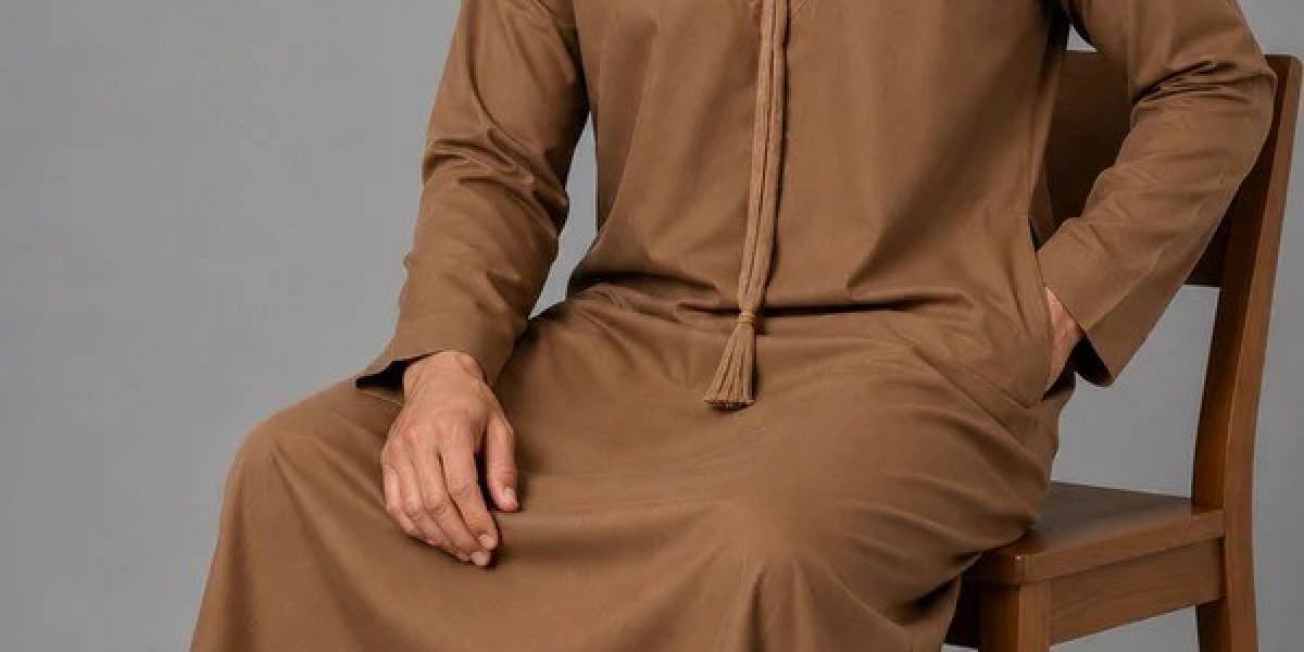 Premium Emirati Men's Clothing Traditional Arabic Wear