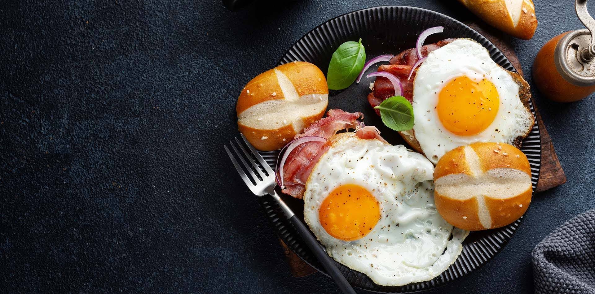 How to Build a Balanced Cocktail Hour Menu for Wedding Buffet Catering