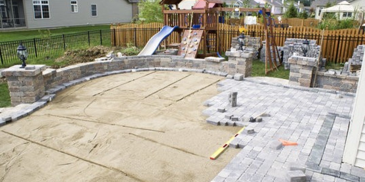 Finding the Right Patio Construction Near You for Outdoor Living