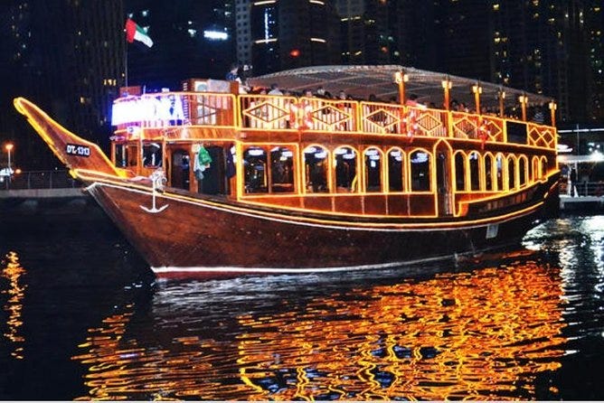 Dubai Marina Cruise Adventure – Enjoy Fine Dining on a Dubai Marina Dinner Cruise