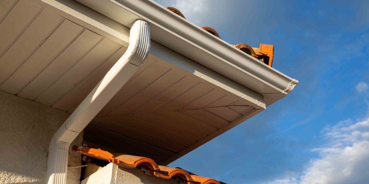 The Complete Guide to Seamless Gutters Houston TX