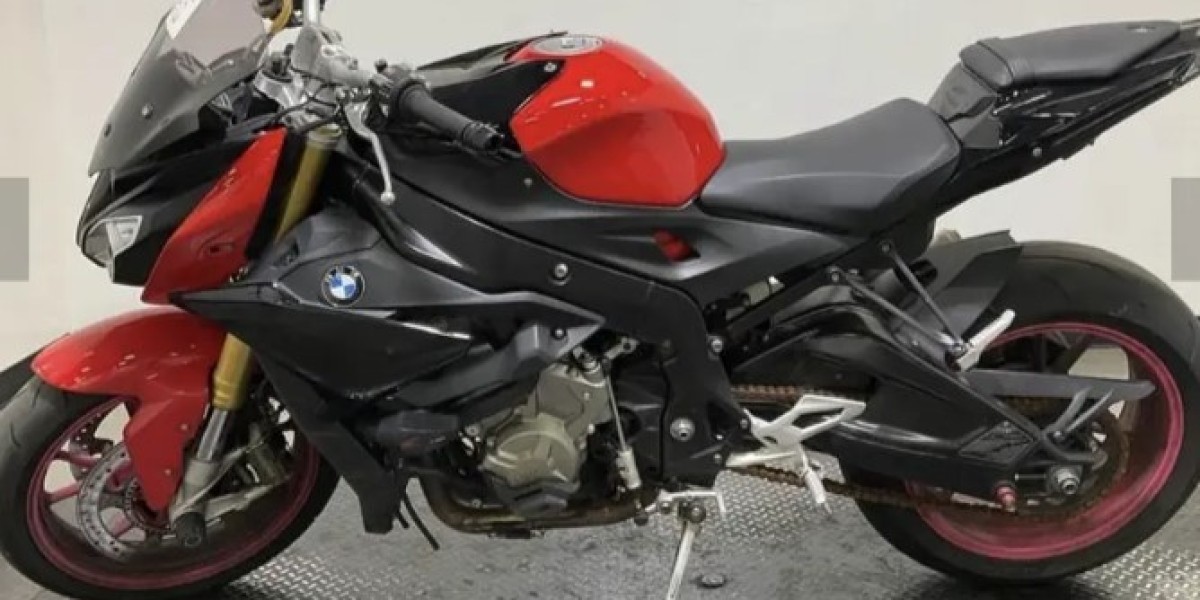 2018 BMW S1000R: A High-Performance Naked Bike Built for Every Ride