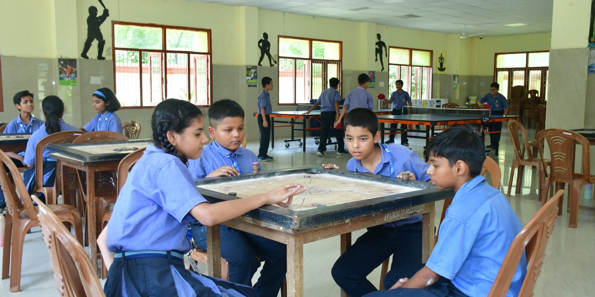 What Should Parents Consider When Choosing an English Medium School in Raebareli?