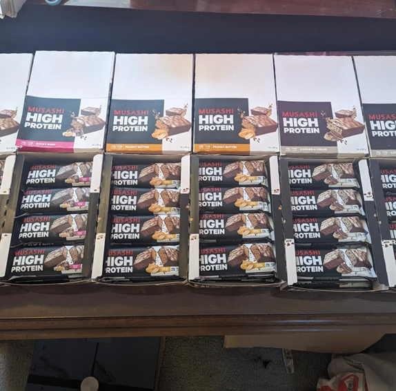 More Than a Quick Snack: How to Choose a Protein Bar That Fits Your Routine - Editors Top