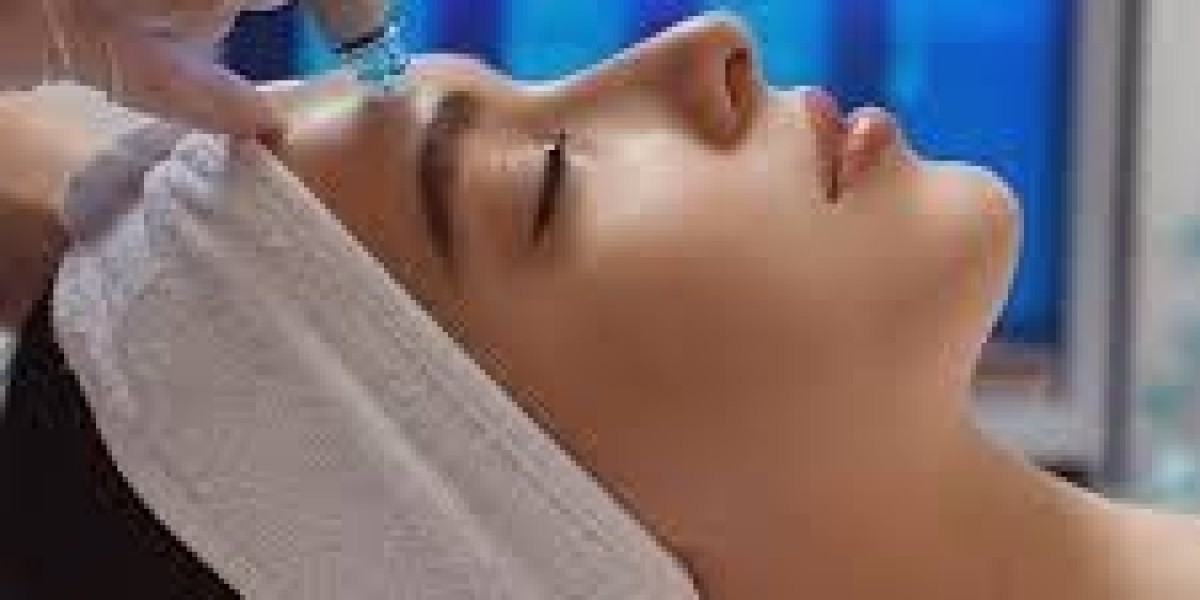 HydraFacial Treatment in Dubai: Steps & Benefits