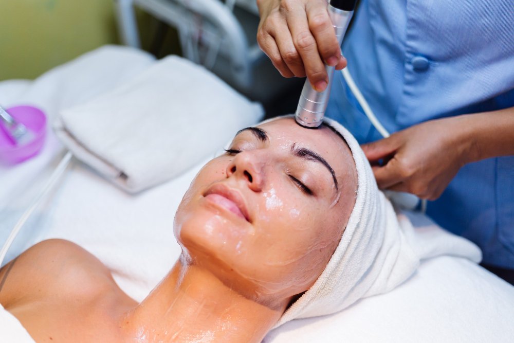 Best Hydrafacial Facials in Chandigarh | Cosmo Care & Hair Clinic