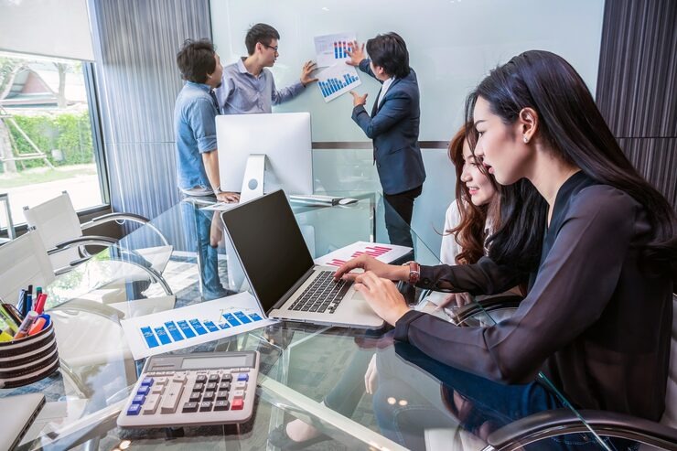 Why Businesses in Singapore Are Outsourcing Accounting in 2026