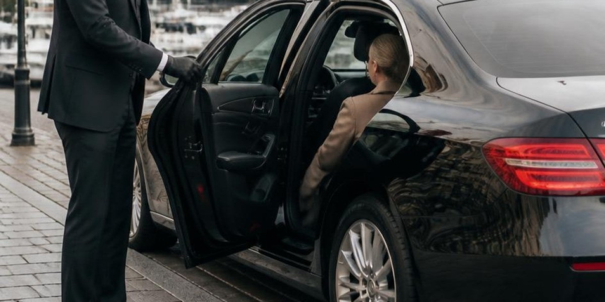 What Makes a Good Chauffeur Service in Bristol?