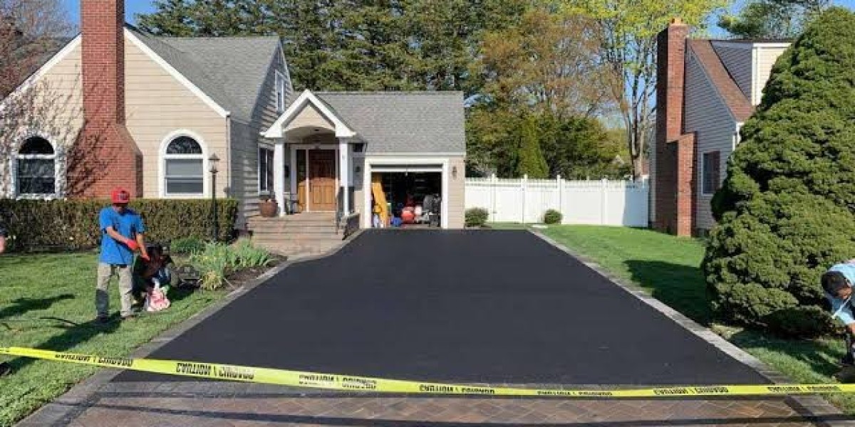 What Should You Know Before Choosing Driveway Paving in Commack, NY?