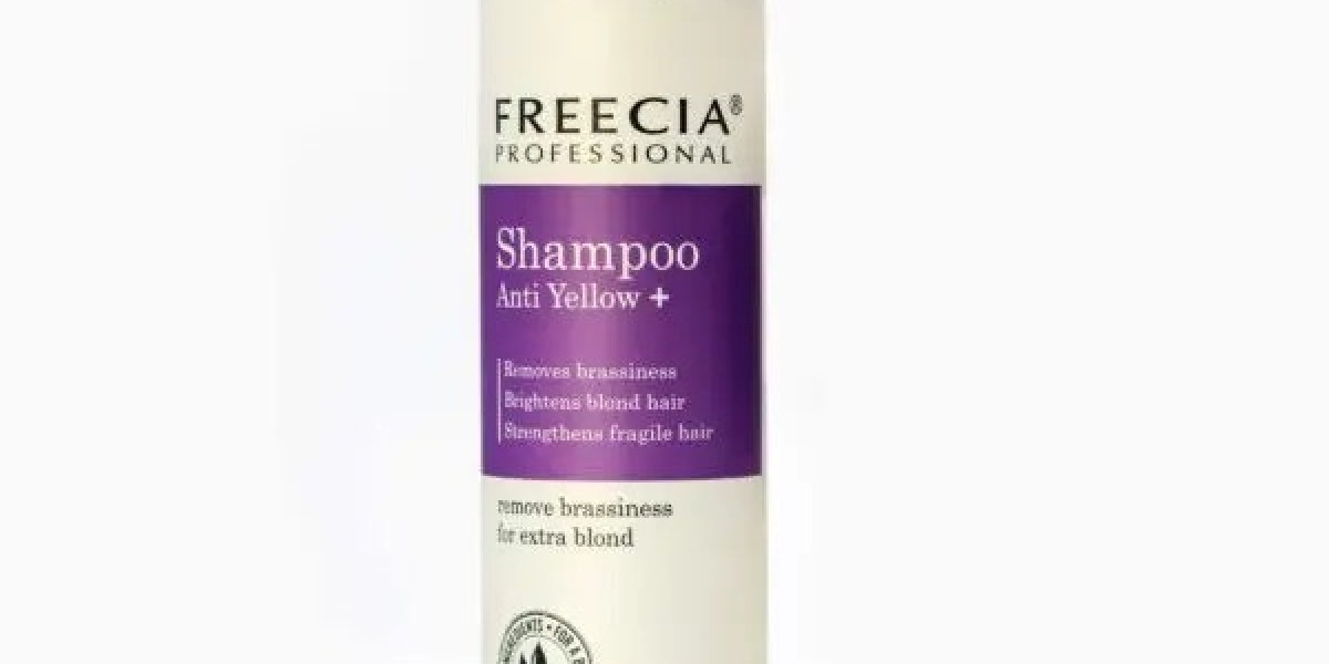 What Causes Blonde Hair to Turn Yellow and Brassy?